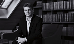 Oyðsla milliónir uppá óneyðuga sendistovu